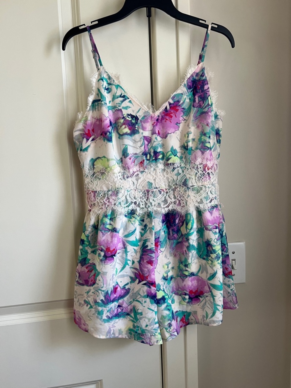 Forever 21 White Strapless or Spaghetti-Style Top